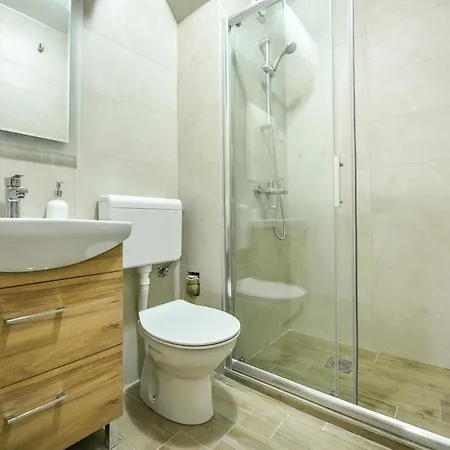 Centar 2 Apartment