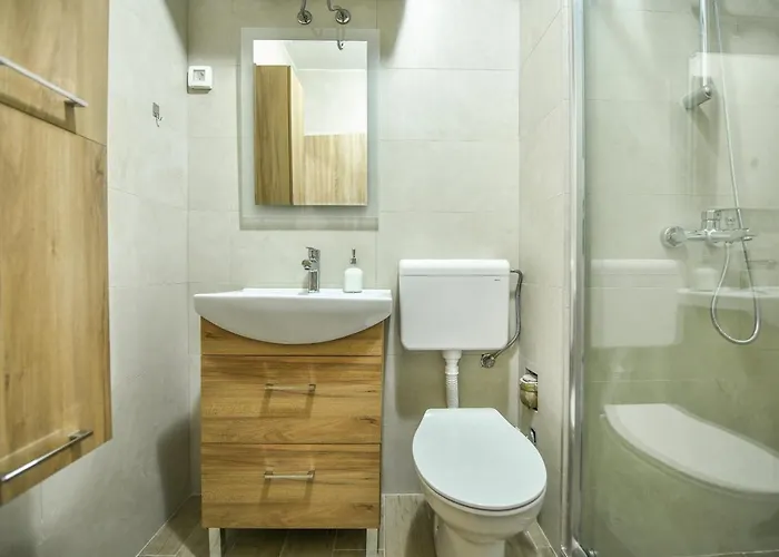 Apartment Centar 2 *